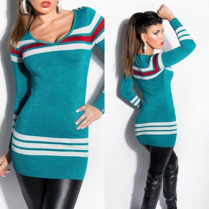 Delicious long knit sweater with slim fit